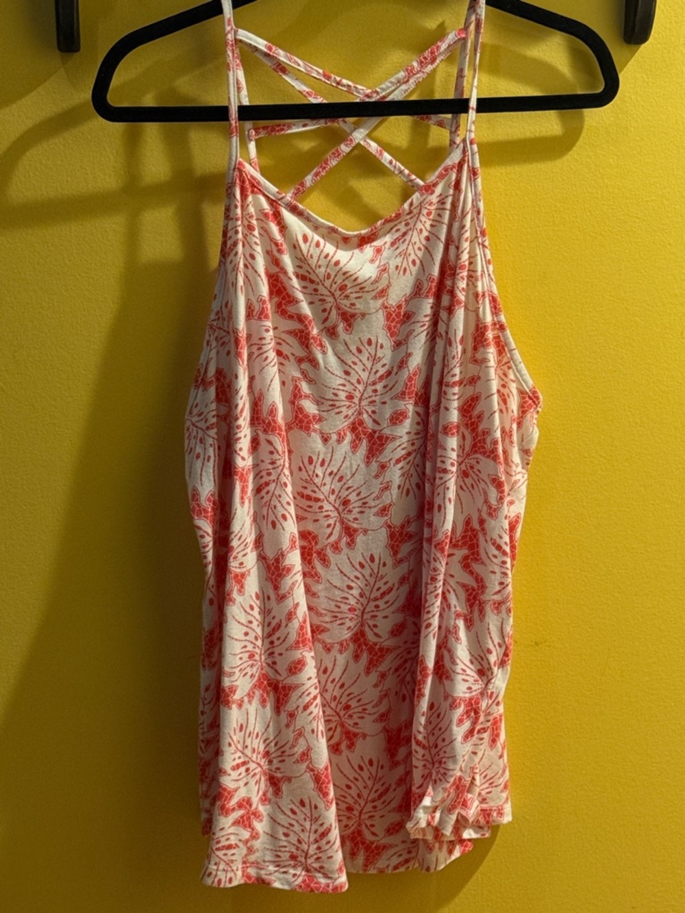 Lane Bryant Cream & Coral Leaf-Print Crisscross Back Camisole